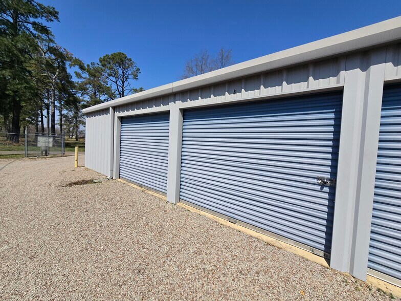 More Photos Of 360 Black Pl, Savannah Self Storage For Sale