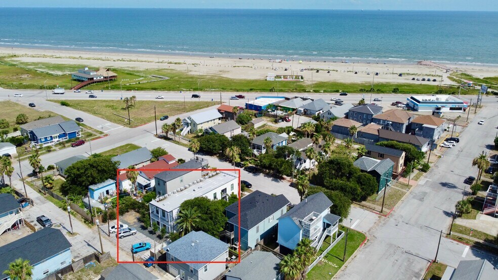 More Photos Of 920 Avenue L, Galveston Apartments For Sale