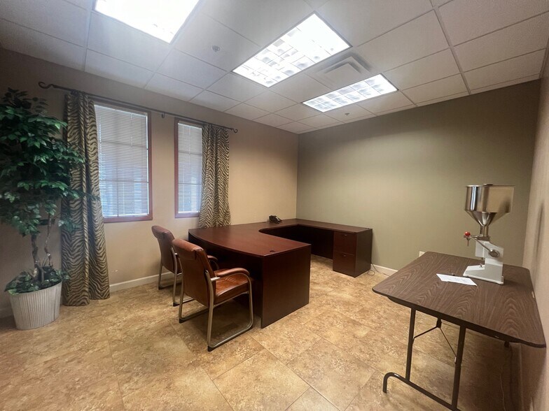 More Photos Of 18275 N 59th Ave, Glendale Office For Sale