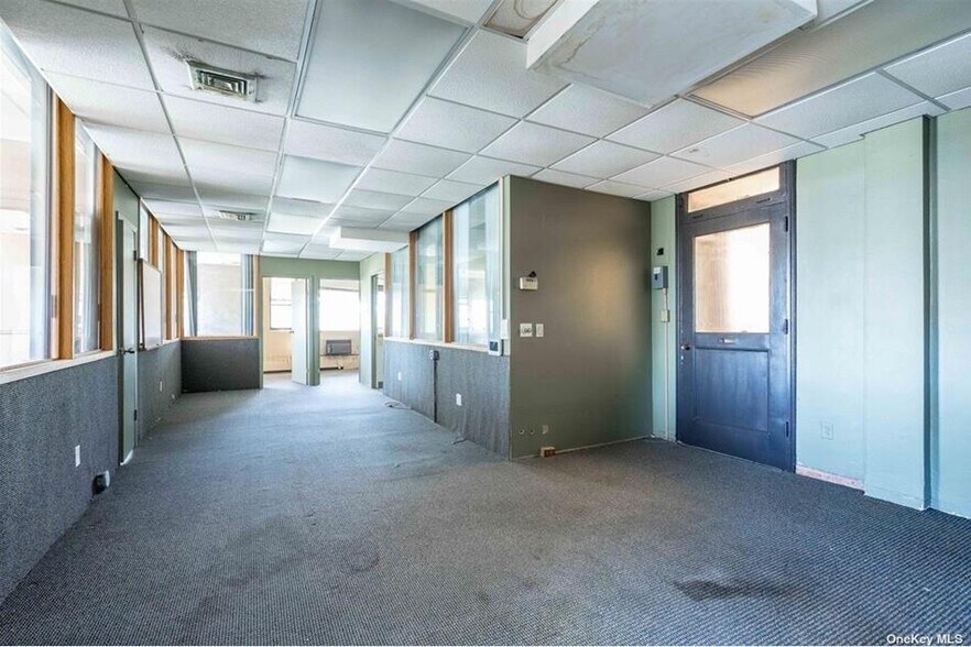 More Photos Of 2943-2957 Long Beach Rd, Oceanside Storefront Retail Office For Lease