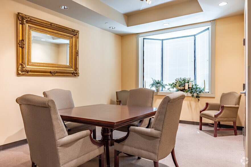 More Photos Of 7446 Covington Hwy, Lithonia Medical For Sale
