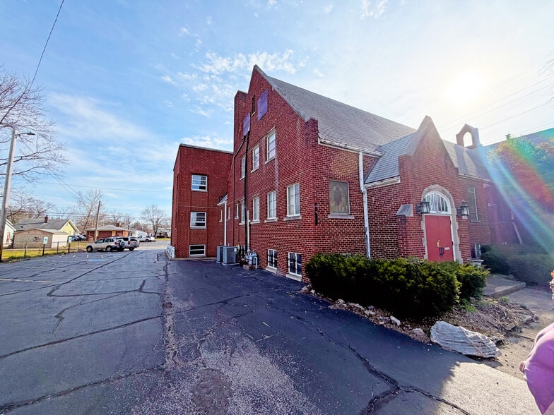 More Photos Of 2201 E Prairie St, Decatur Religious Facility For Sale