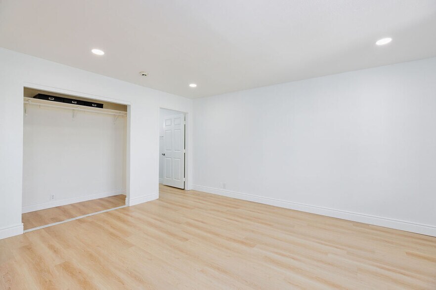 More Photos Of 4780 W Mission Blvd, Montclair Office Residential For Lease
