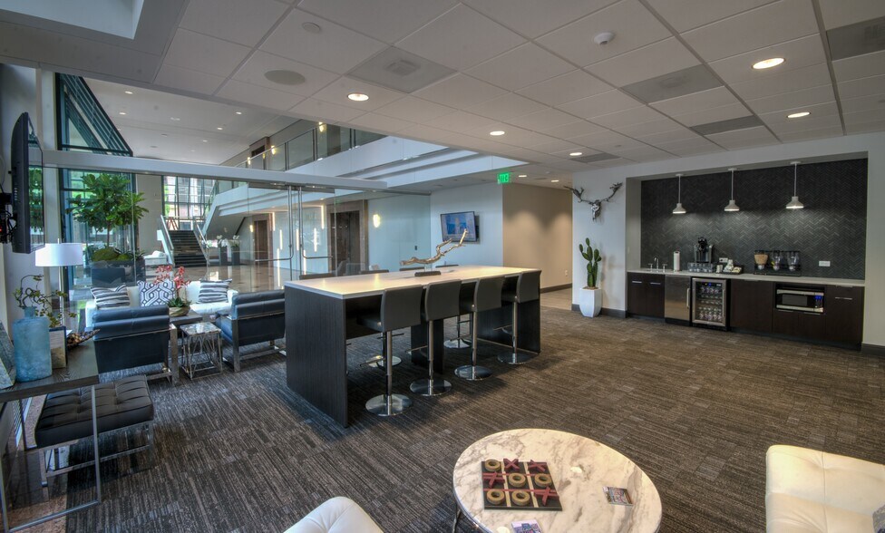 More Photos Of 919 Congress Ave, Austin Office For Lease