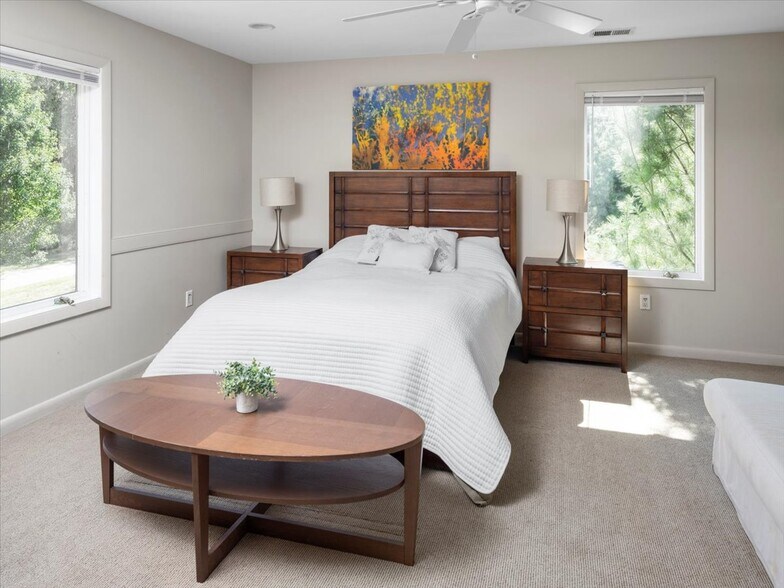 More Photos Of 3533 PA 2012, Union Dale Specialty For Sale