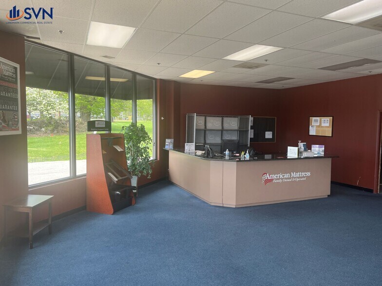 More Photos Of 2400 E Main St, Saint Charles Unknown For Lease