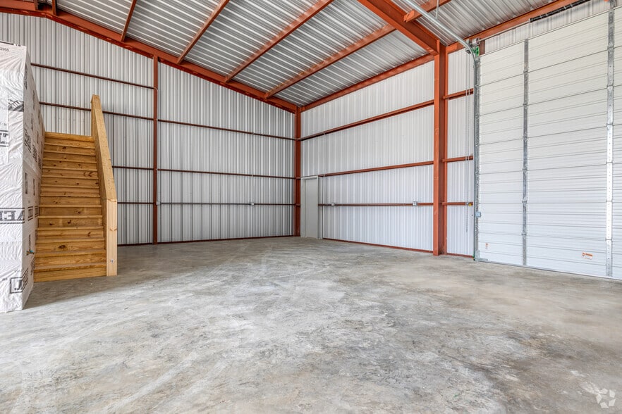 More Photos Of 9157 Farm to Market 436, Temple Warehouse For Lease