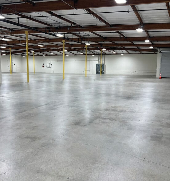 More Photos Of 935 E 12th St, Los Angeles Warehouse For Sale