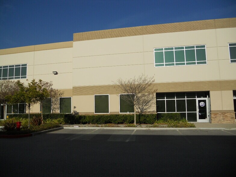 More Photos Of 4010 W Valley Blvd, Walnut Warehouse For Lease