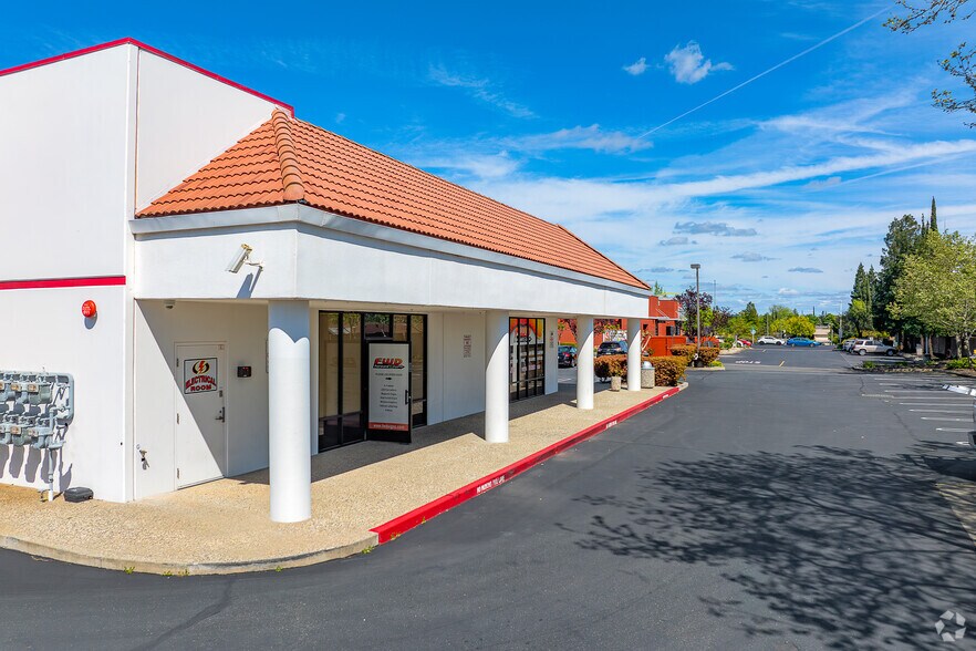 More Photos Of 1251 Base Line Rd, Roseville Unknown For Lease