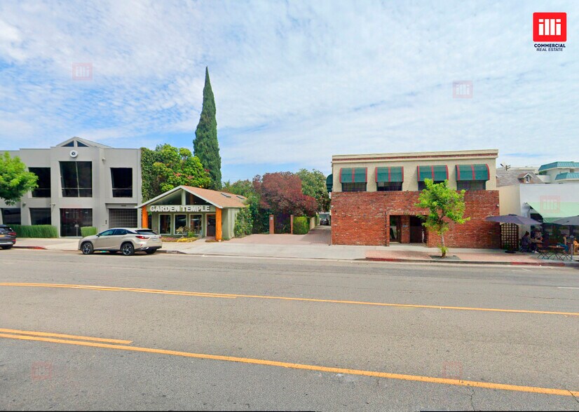More Photos Of 13047 Ventura Blvd, Studio City Office For Lease