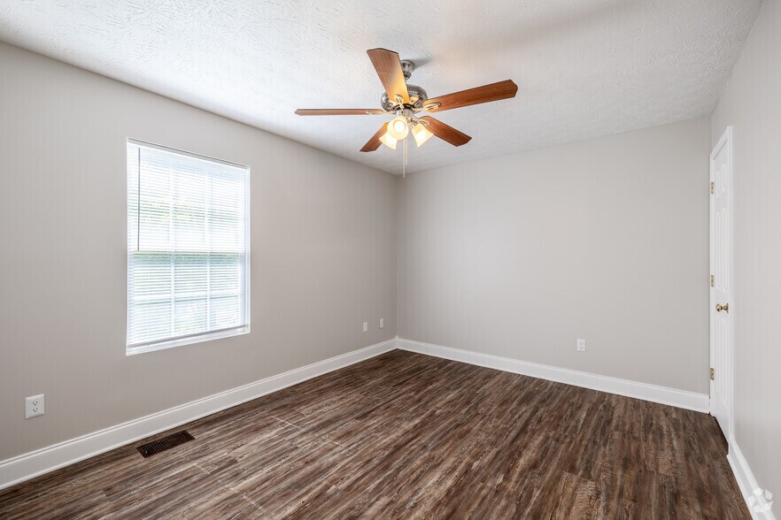 More Photos Of 145 Lois Ln, Morehead Apartments For Sale