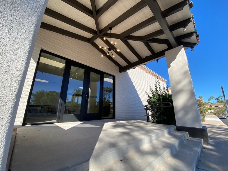 More Photos Of 5115 N Scottsdale Rd, Scottsdale Freestanding For Lease