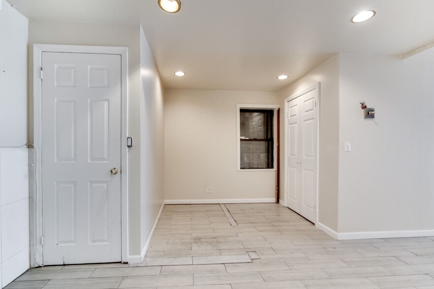 More Photos Of 301 E Houston St, New York Apartments For Sale