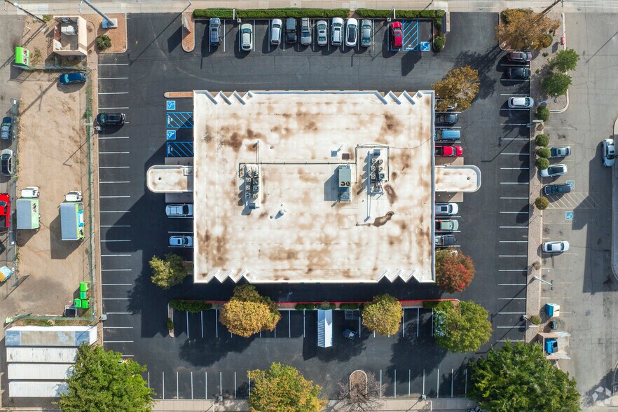 More Photos Of 2901 Juan Tabo Blvd NE, Albuquerque Office For Lease