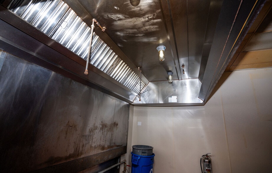 More Photos Of 1221-1231 Garnet Ave, San Diego Storefront For Lease