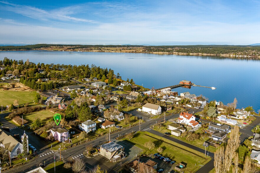 More Photos Of 704 N Main St, Coupeville Hospitality For Sale