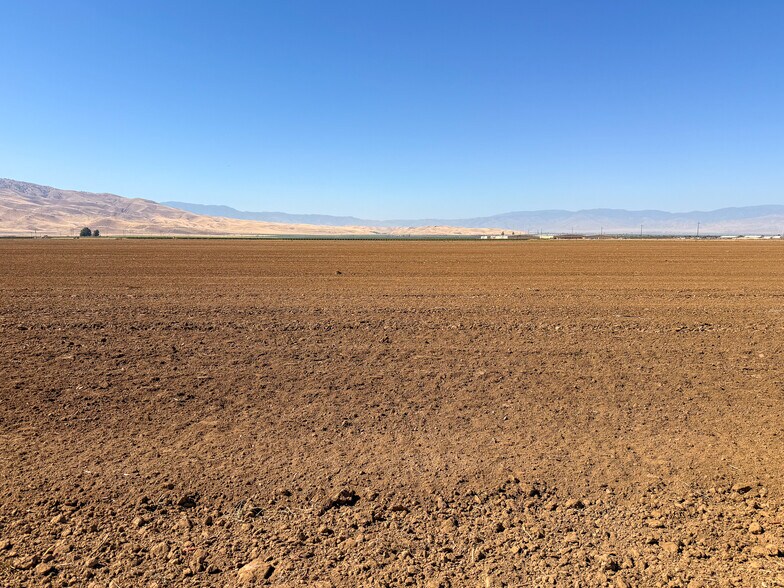 More Photos Of 14098 Malovich Rd, Arvin Land For Sale