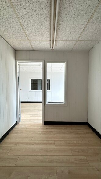 More Photos Of 816-824 2nd Ct W, Birmingham Manufacturing For Lease