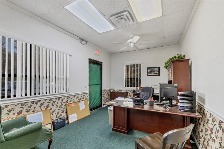 More Photos Of 1578 El Jobean Rd, Port Charlotte Office For Lease