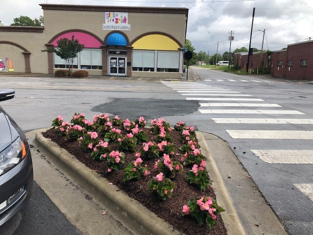 More Photos Of 624-626 New Bridge St, Jacksonville Storefront Retail Office For Sale