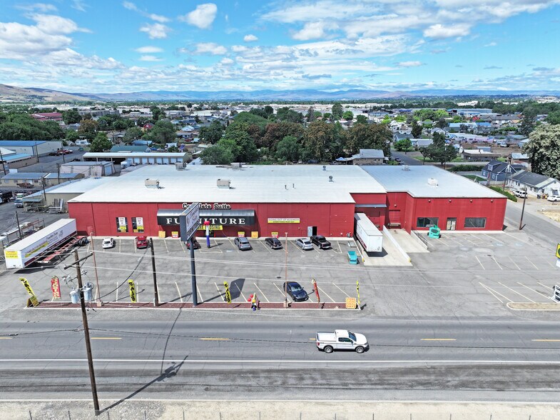 More Photos Of 1900 Rudkin Rd, Yakima Freestanding For Lease