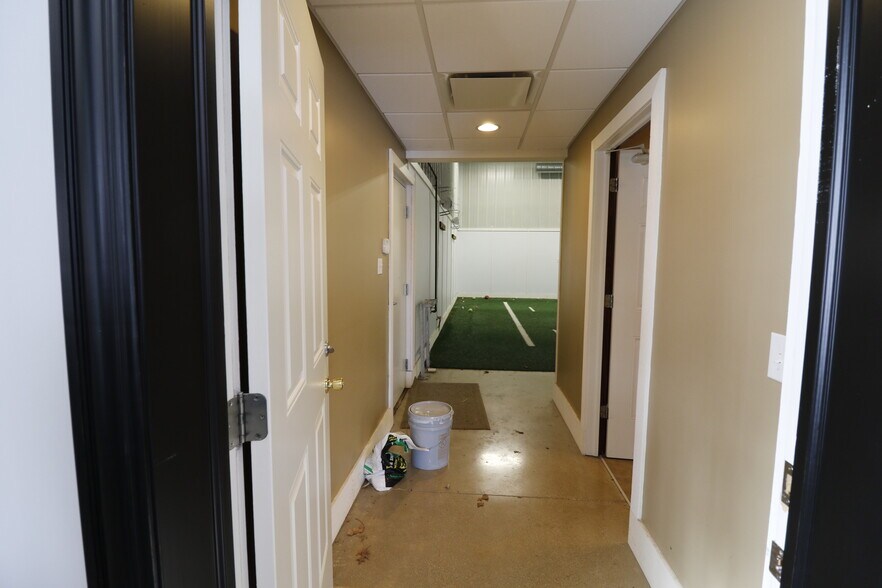 More Photos Of 1223 E Sciota Ave, Peoria Heights Industrial For Lease