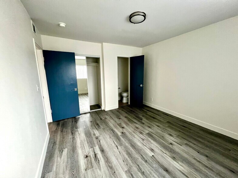 More Photos Of 720 N Market St, Inglewood Apartments For Sale