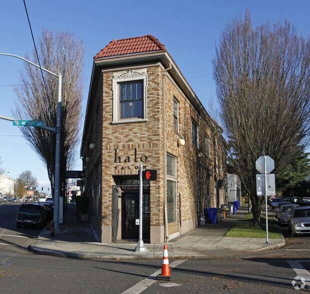 More Photos Of 2000-2018 NE Sandy Blvd, Portland Storefront Retail Office For Lease