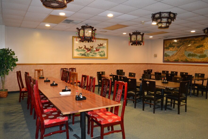 More Photos Of 622 S Main St, Swainsboro Restaurant For Sale