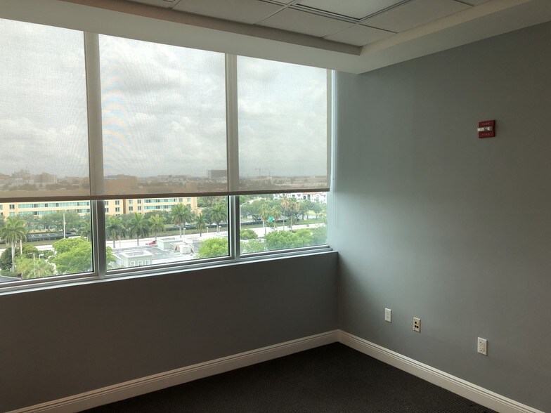 More Photos Of 2301 NW 87th Ave, Doral Office Residential For Lease