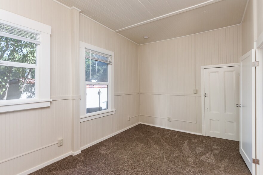 More Photos Of 811 Davis St, Santa Rosa Apartments For Sale