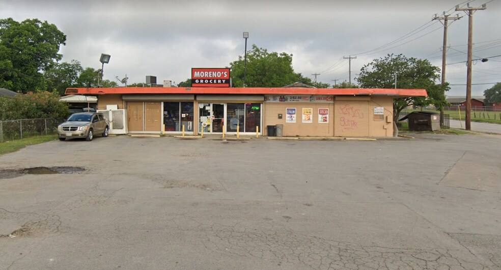 More Photos Of 4103 Commercial Ave, San Antonio Convenience Store For Sale
