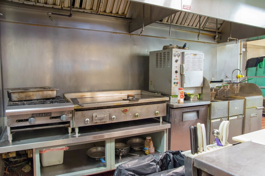More Photos Of 60 NW 5th Ave, Delray Beach Restaurant For Sale