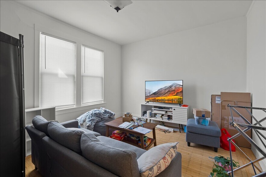 More Photos Of 282-284 Valley St, San Francisco Apartments For Sale