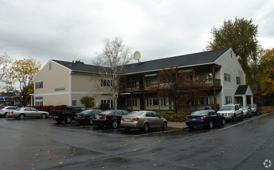 More Photos Of 316-318 Delaware Ave, Delmar Unknown For Lease