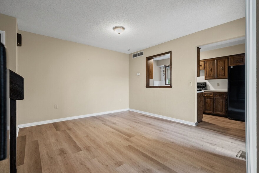 More Photos Of 2401 S 50th St, Fort Smith Apartments For Sale