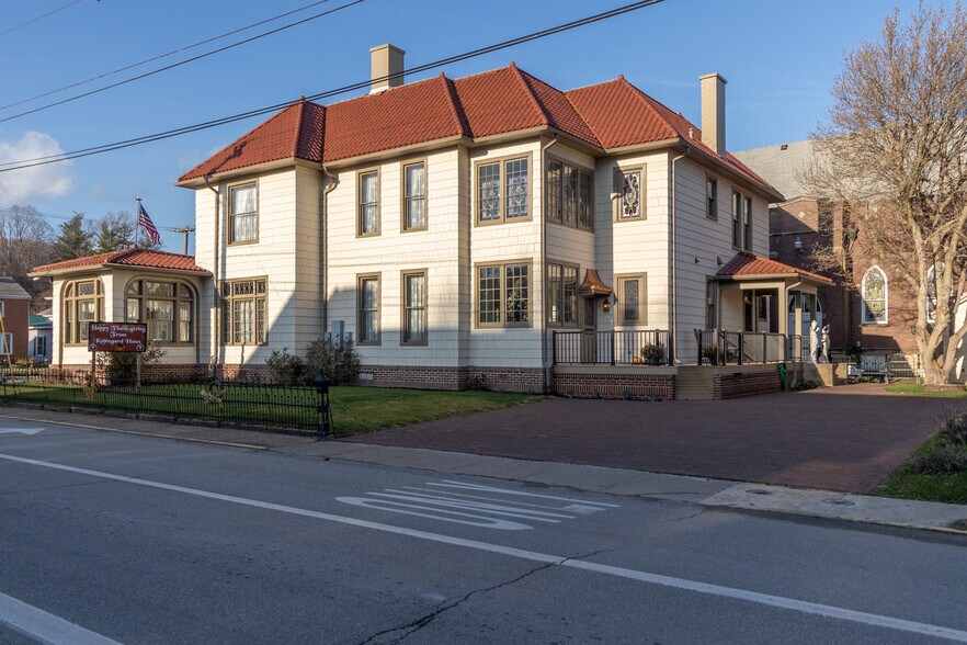 More Photos Of 306 Main Ave, Weston Office For Sale