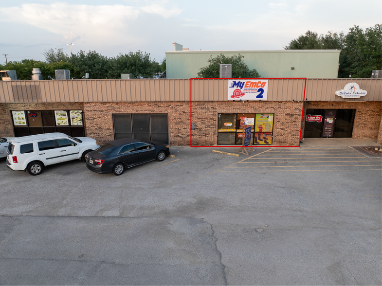 More Photos Of 1208-1218 FM 78, Schertz Freestanding For Lease