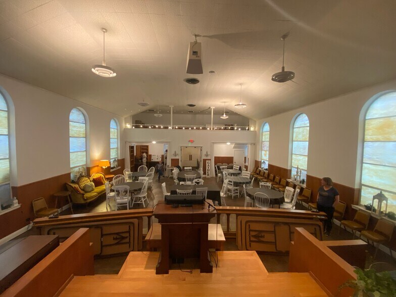 More Photos Of 15605 Parkway Drive, Hosston Religious Facility For Sale