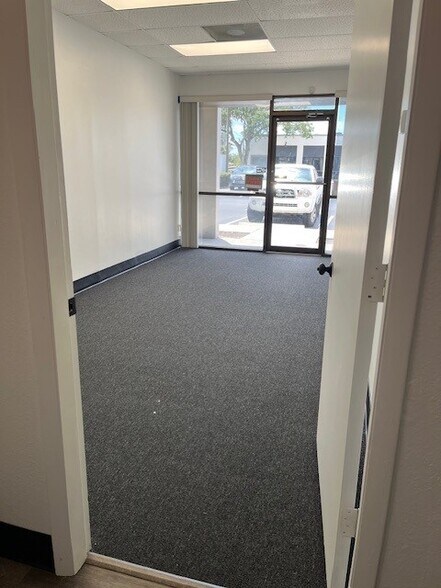 More Photos Of 9225 Ulmerton Rd, Largo Light Distribution For Lease