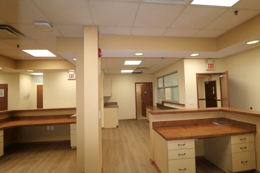 More Photos Of 1167 McBride Ave, Woodland Park Medical For Lease