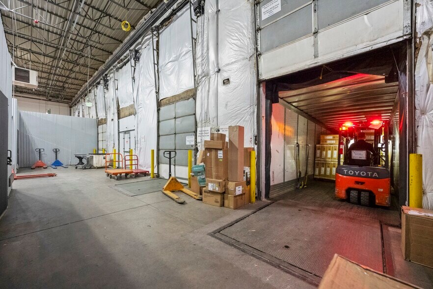 More Photos Of 4735-4795 Leyden St, Denver Warehouse For Lease