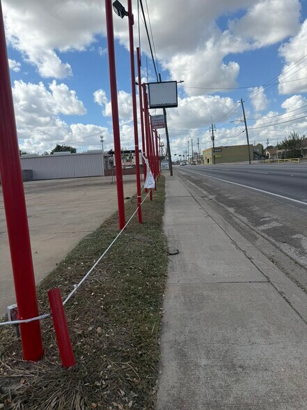 More Photos Of 1706 Clinton Dr, Galena Park Storefront Retail Office For Sale