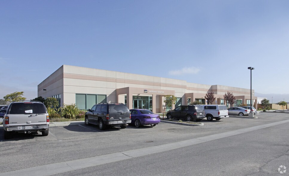 More Photos Of 744 La Guardia St, Salinas Office For Lease