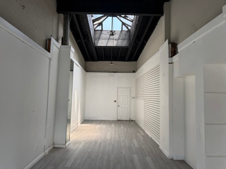 More Photos Of 41-43 Bloomfield Ave, Newark Storefront For Lease