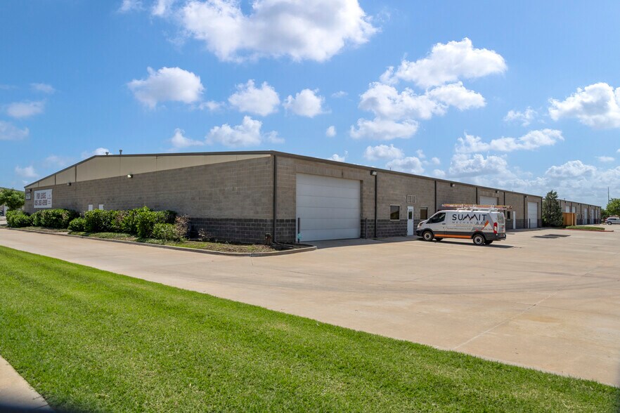 More Photos Of 7308 NW 164th St, Edmond Unknown For Lease