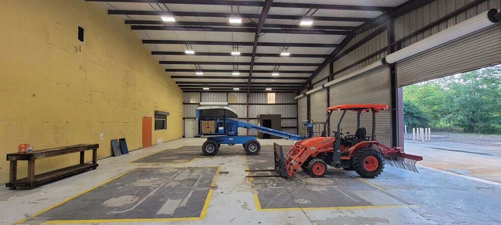 More Photos Of 282-292 Tower Rd, Ponchatoula Light Manufacturing For Sale