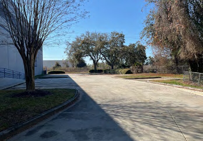 More Photos Of 1206 N Us Hwy 301, Tampa Unknown For Lease