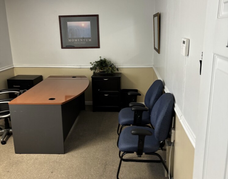 More Photos Of 225 Main St, Destin Office Residential For Lease